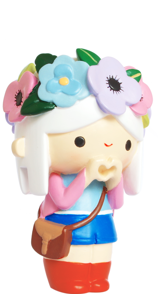 Blossom 2019 Momiji doll with white hair, flower crown, pink top, blue shorts, red boots, and a brown bag. — Momiji doll